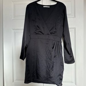 Black long sleeve satin dress, M